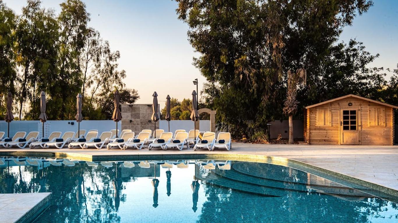 Urban Valley Resort & Spa