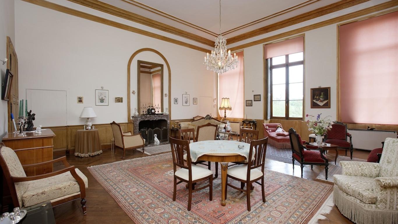 Chateau De Flee