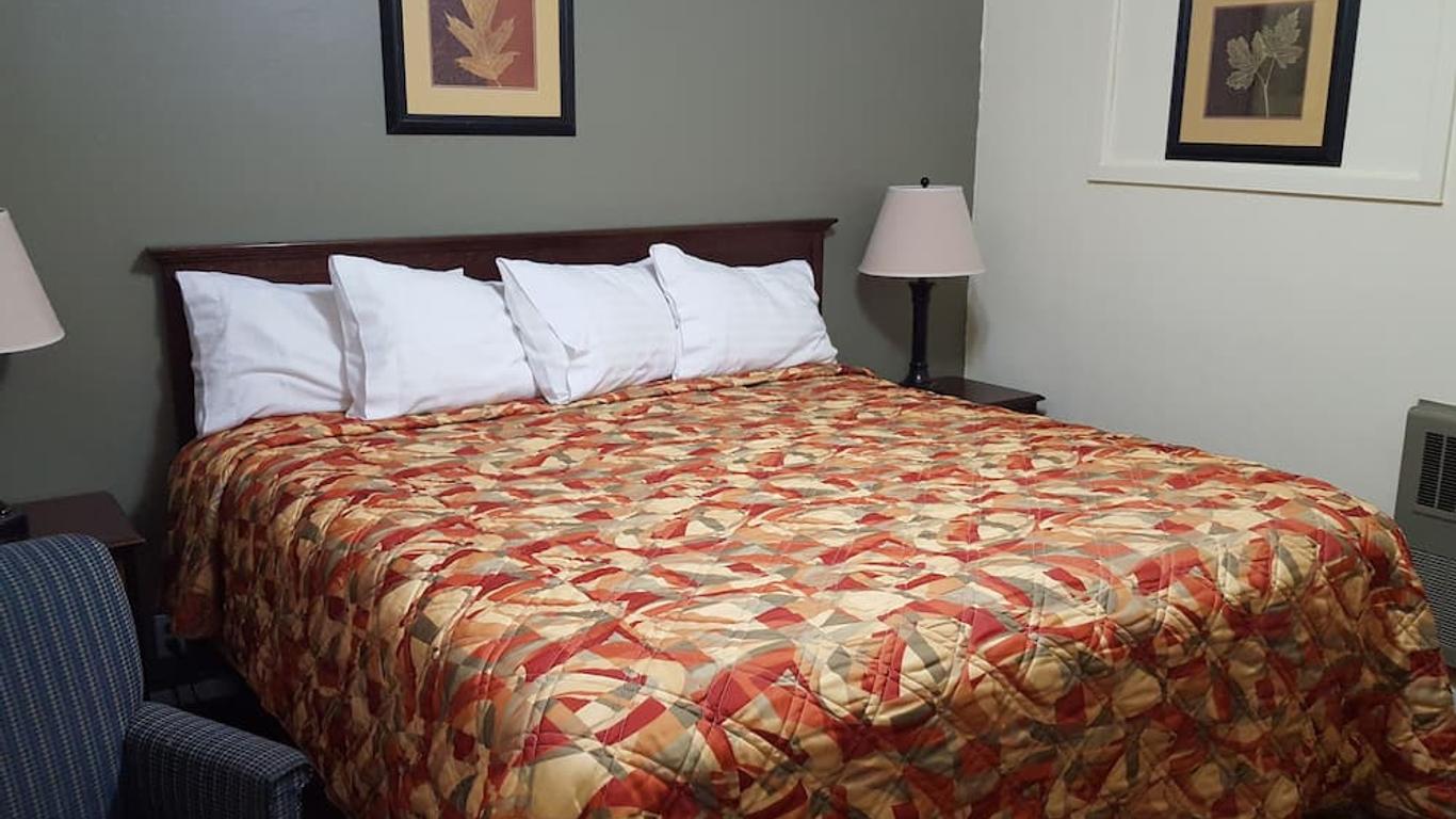Colonial West Motel