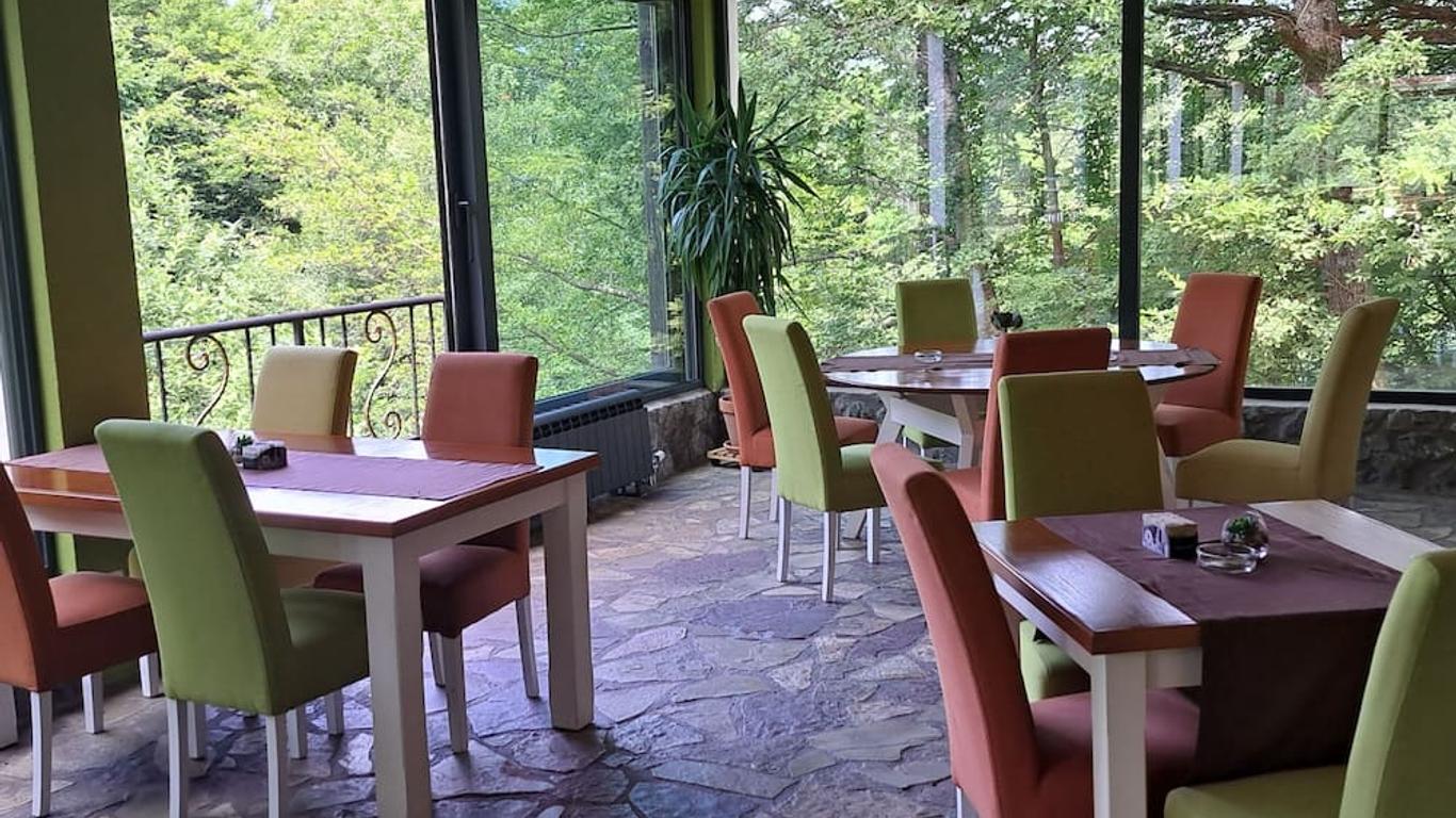 Hotel Serdar