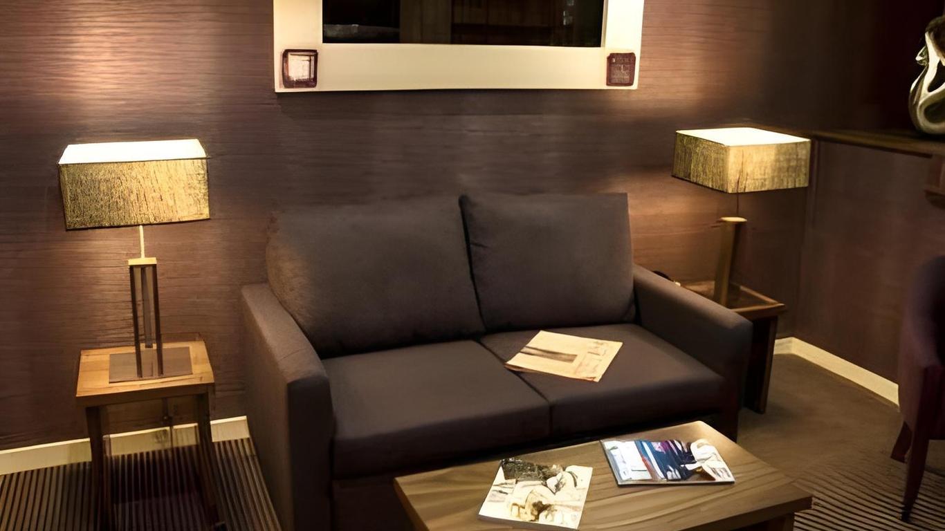 Dunstane City Hotel