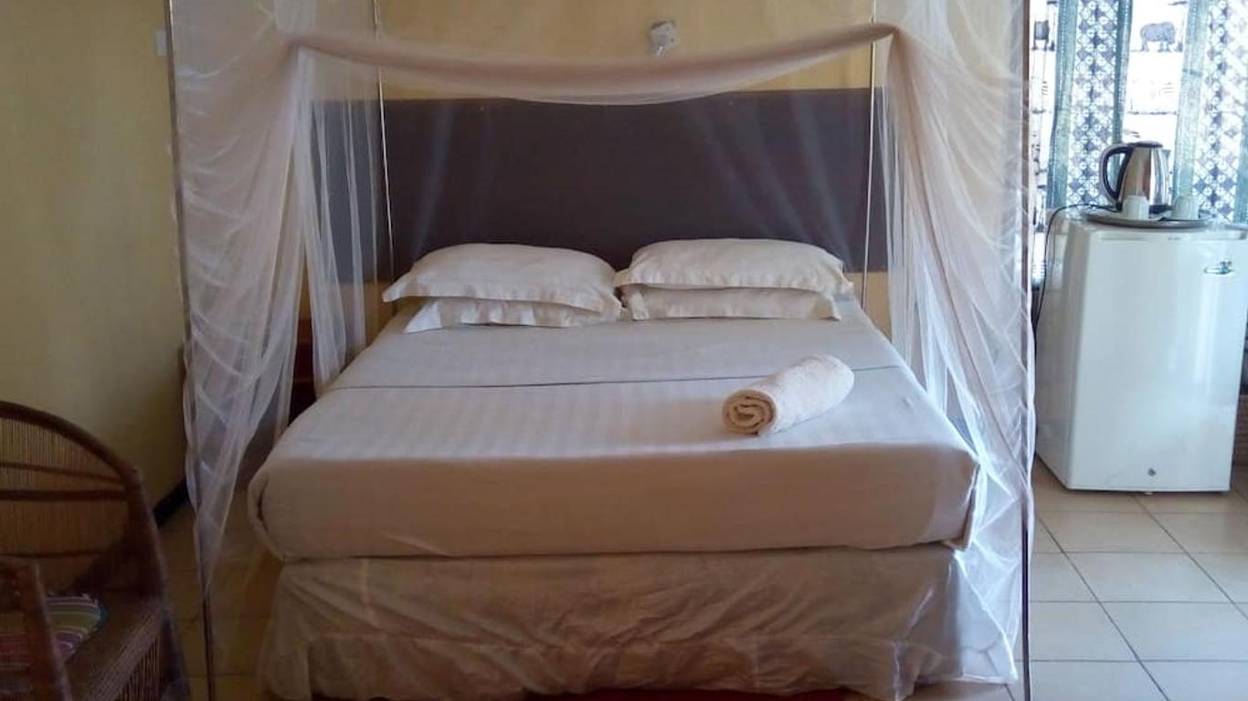 Zambezi Way Lodge