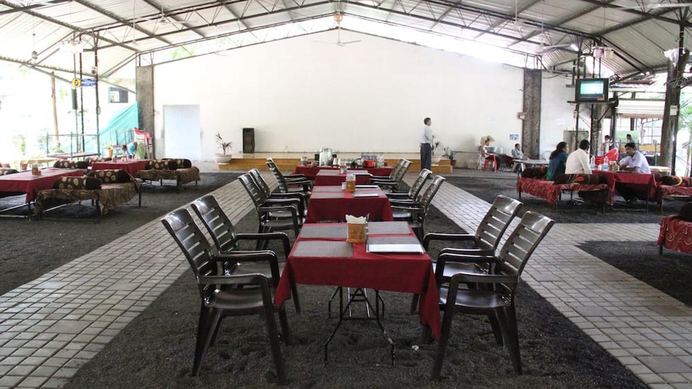 Hotel Tapovan
