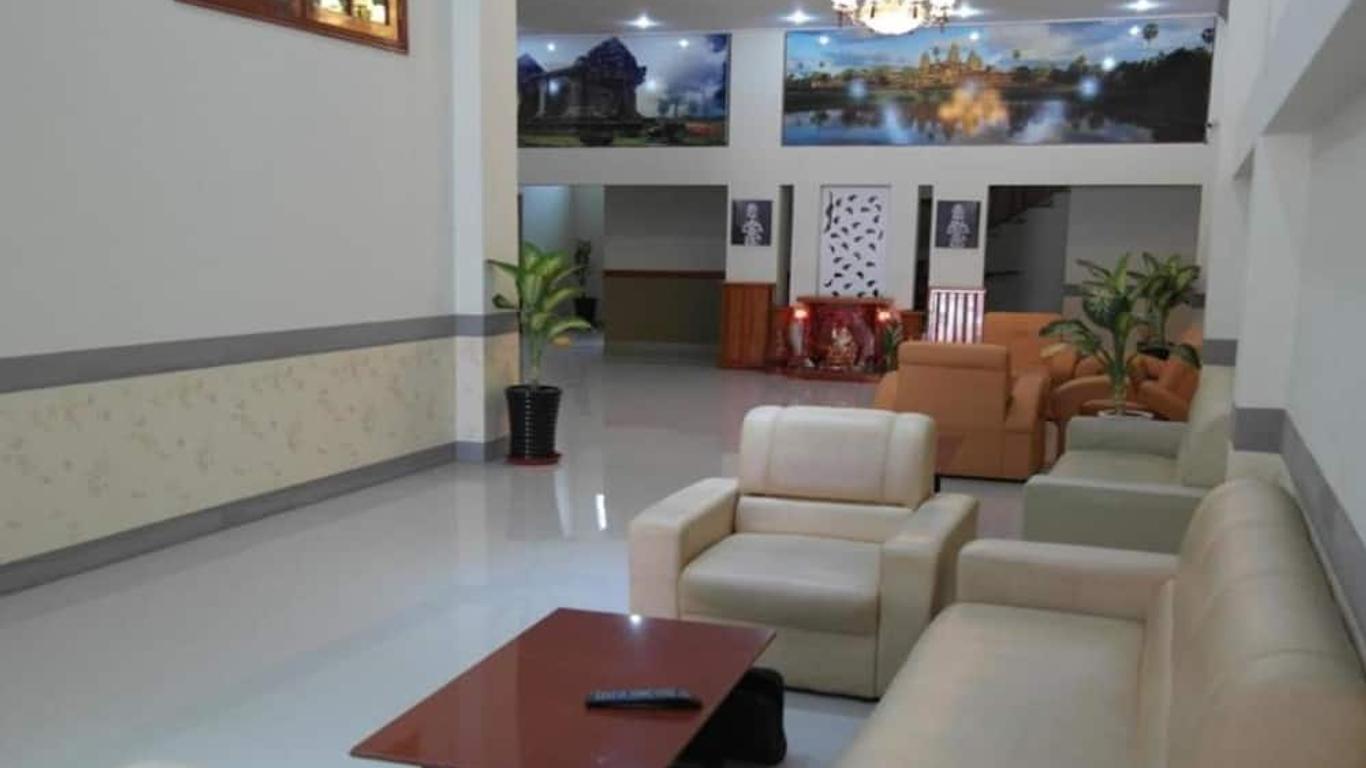 Lux Star Town Hotel