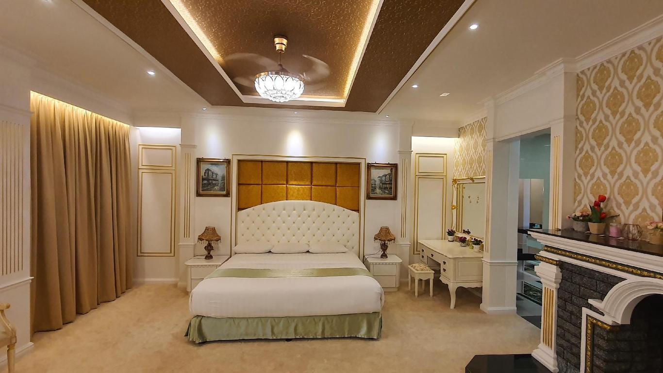 Smurf Inn Homestay