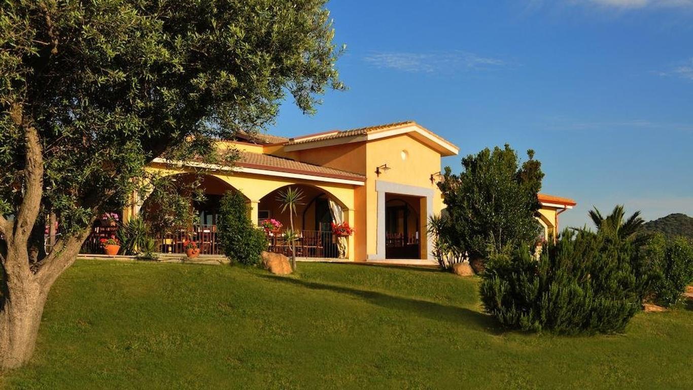 Albergo Ristorante Pizzeria Monte Arcosu