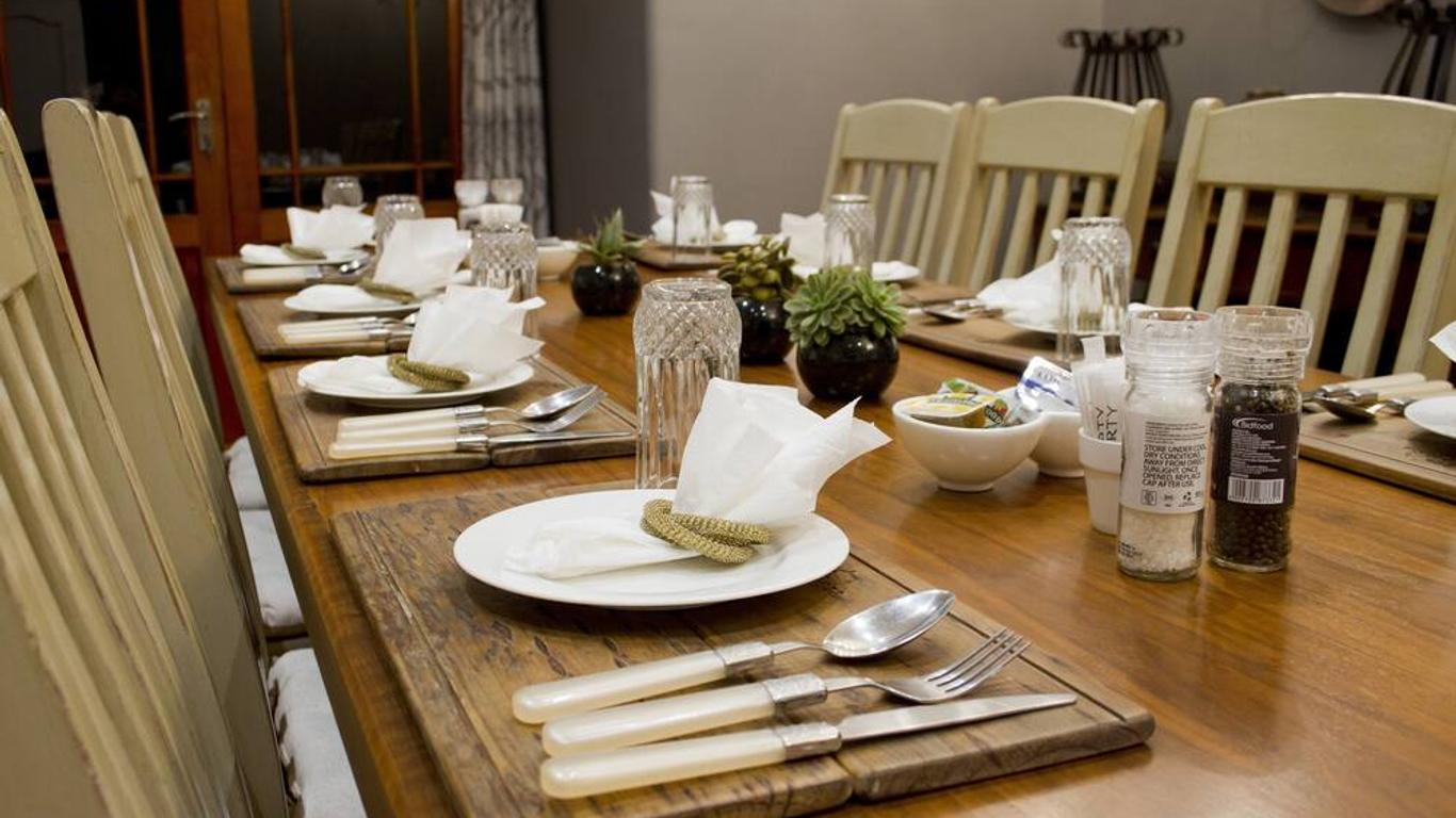 Del Roza Guest House