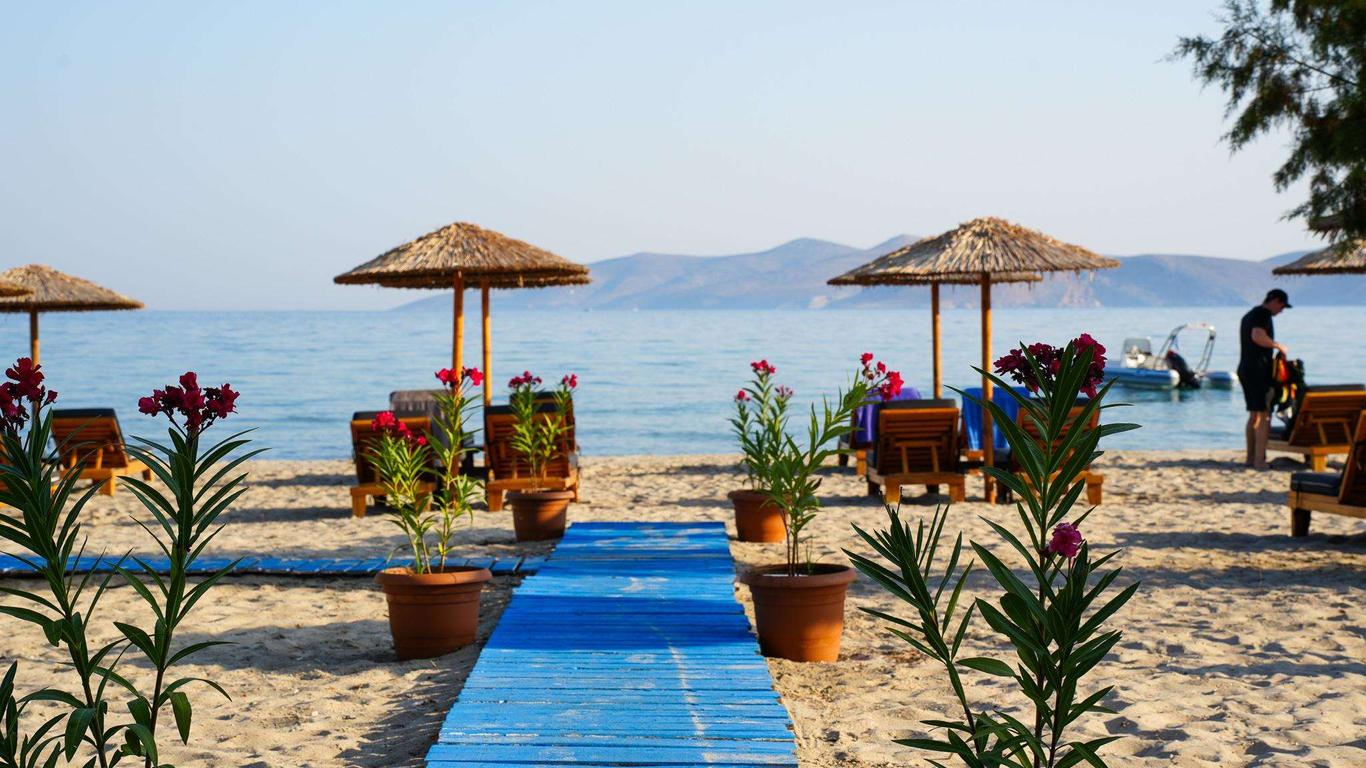 Seaside Marmari