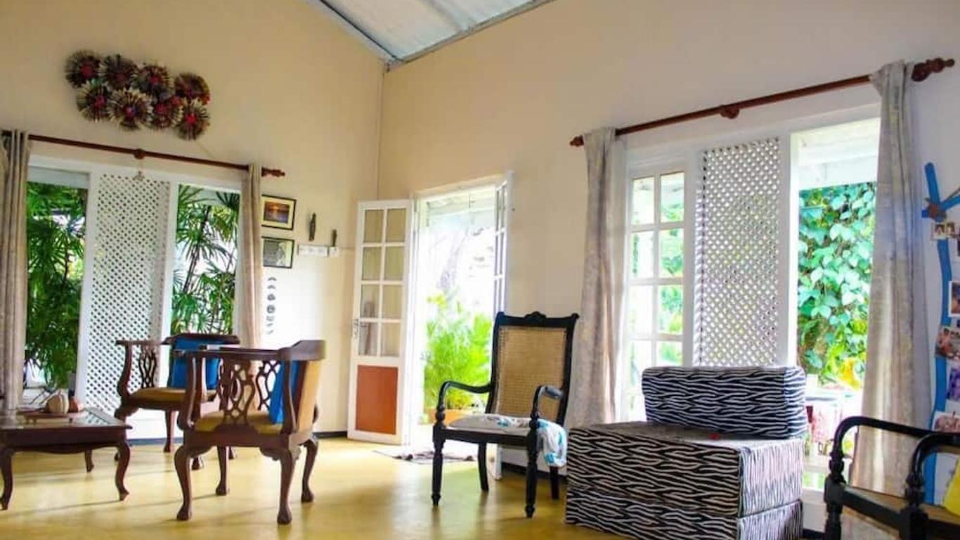 Anne's Maisonnette