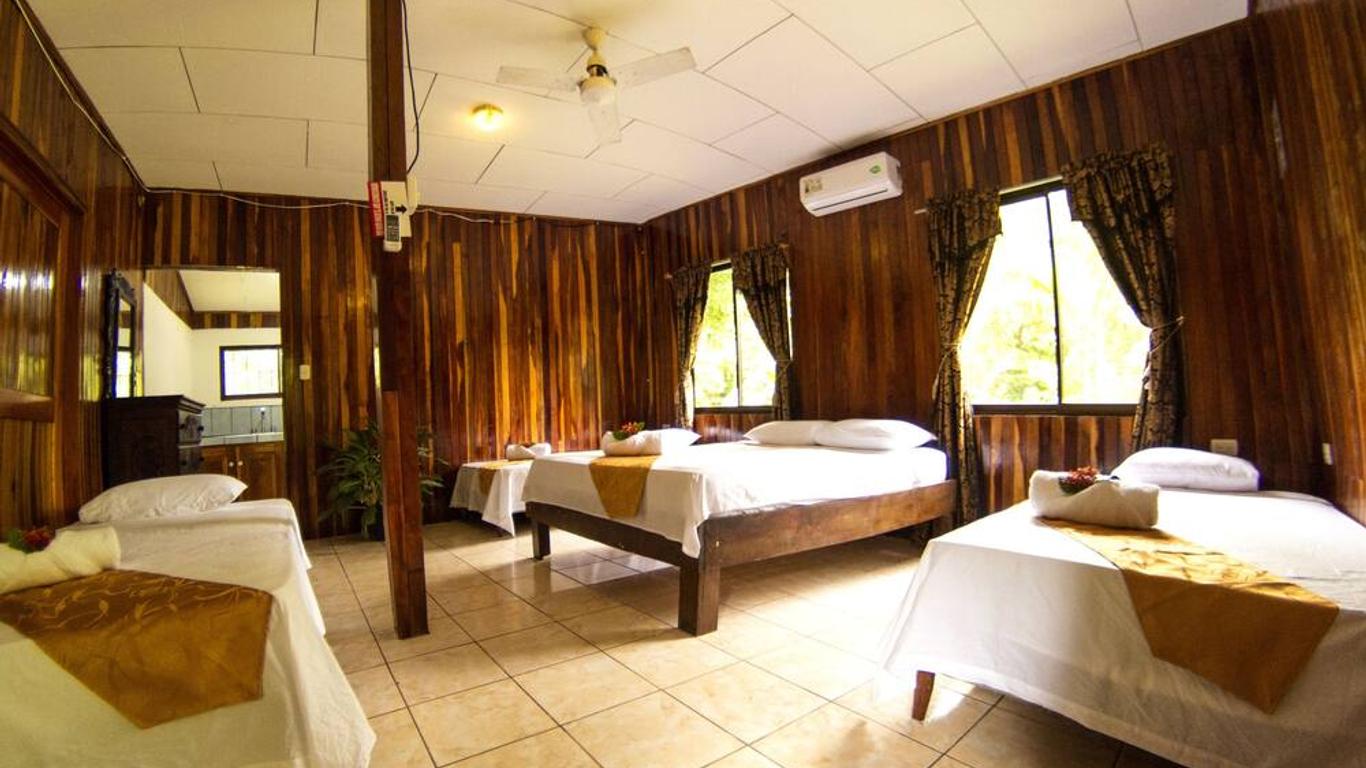 Manuel Antonio Hostel Resort