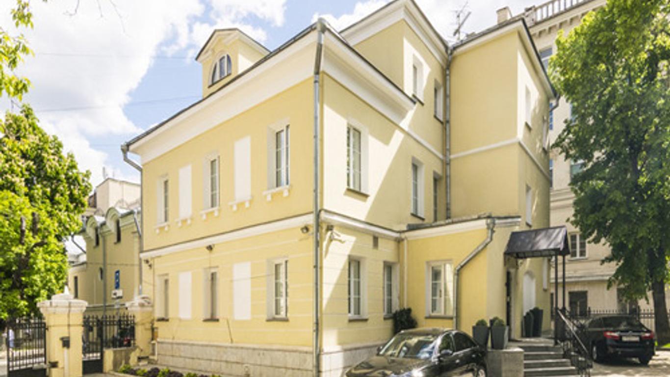 Menshicov Boutique Hotel