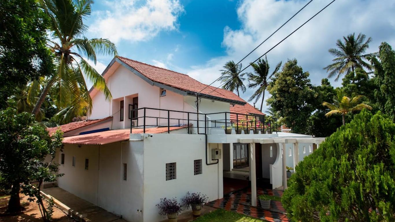 Dayanithi Guest House
