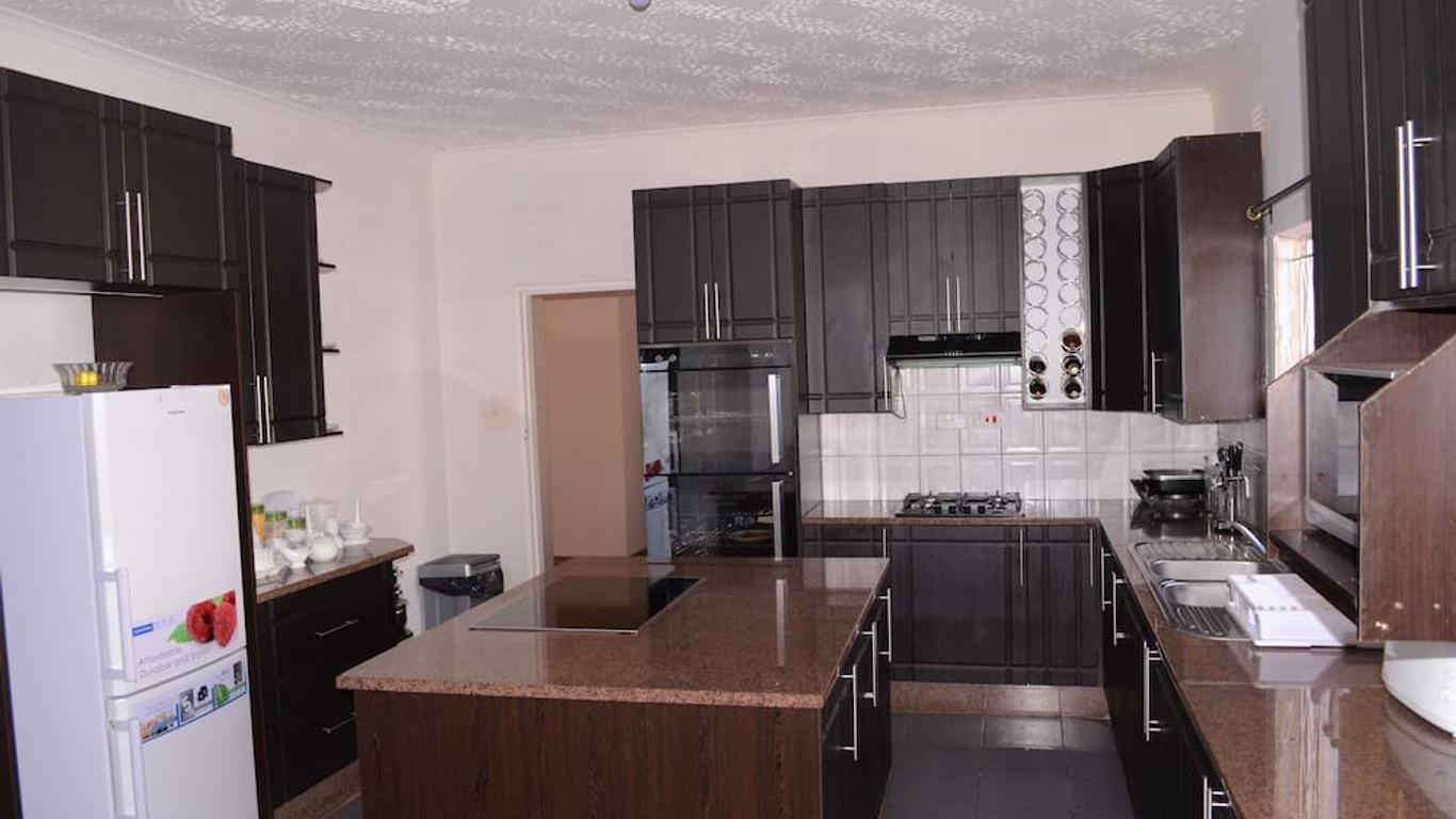 Inboundout Guest House
