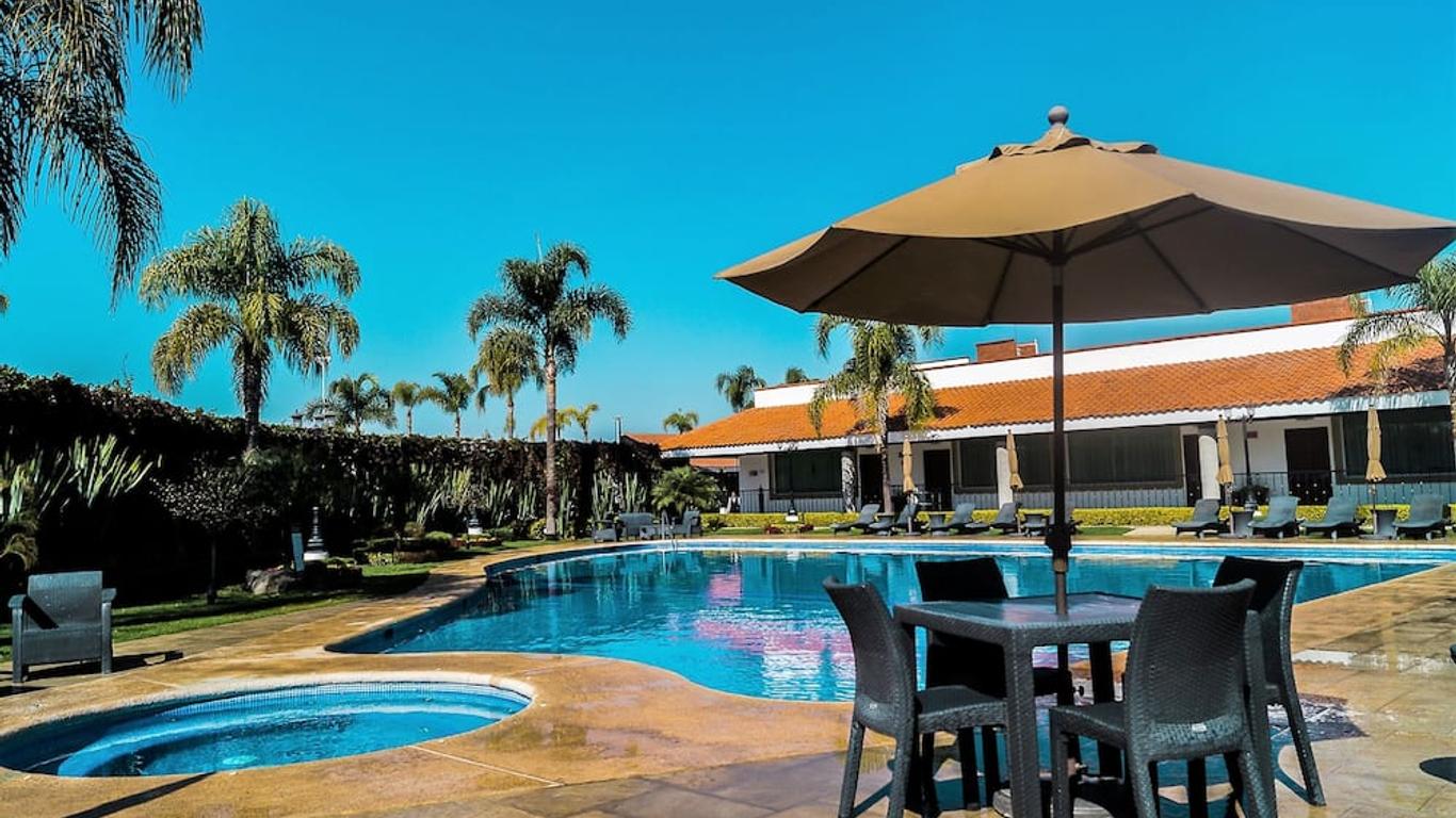 Hotel Ecce Inn & Spa