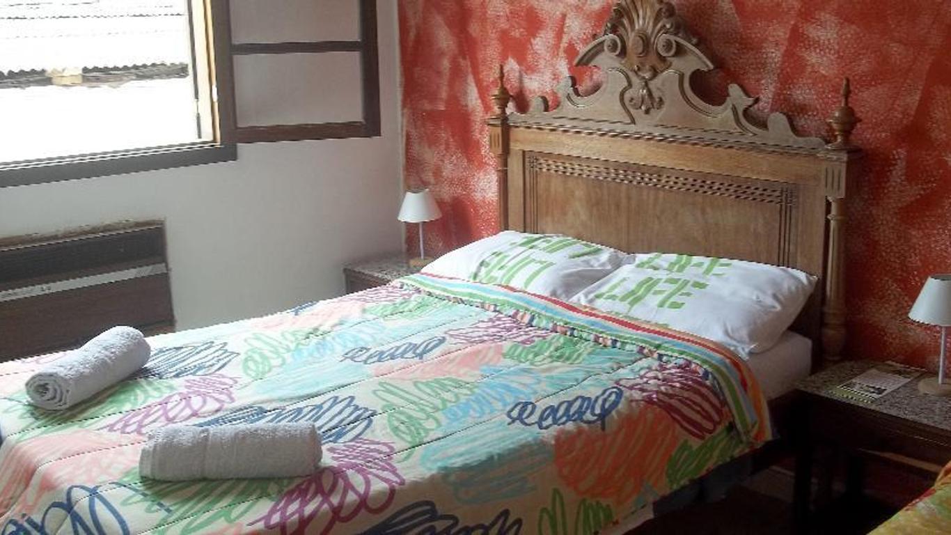 Paraty Cama e Cafe