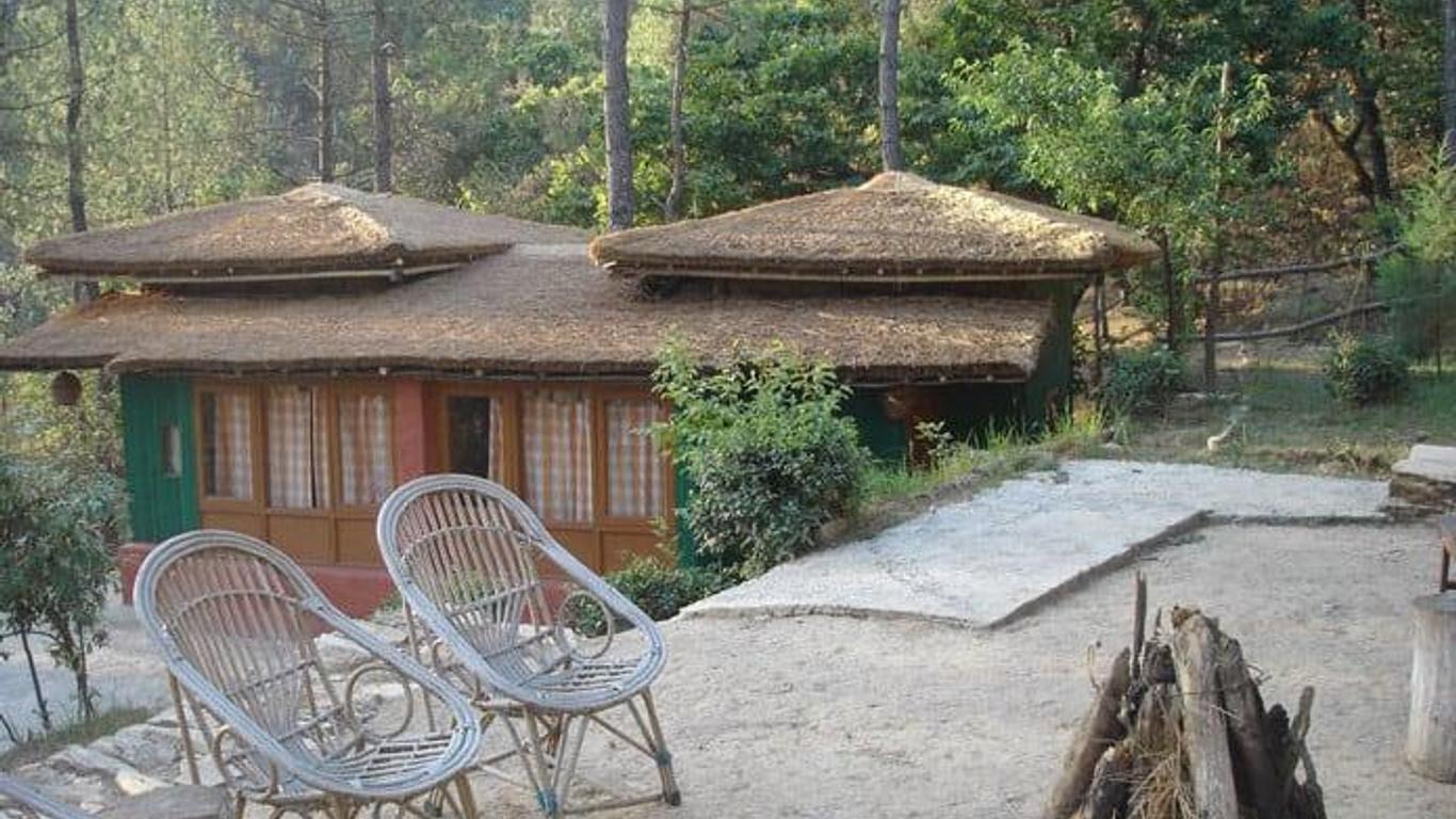 Chestnut Grove Himalayan Lodge