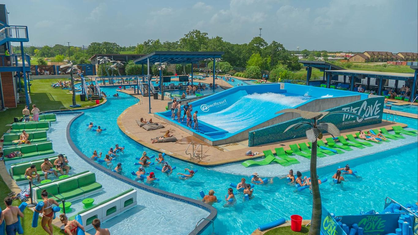 Holiday Inn Express & Suites Bryan - College Station