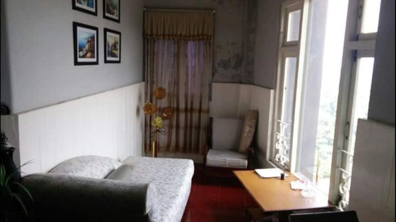 Hotel Arini