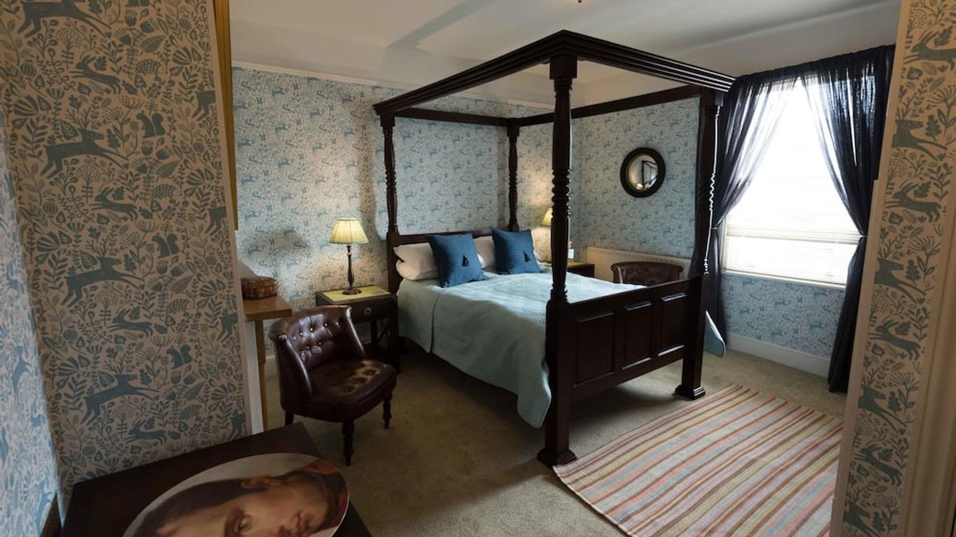 Spire House B&b