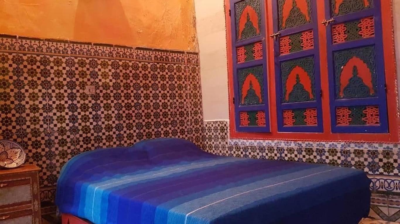 Dar Sarsar Artistic Music
