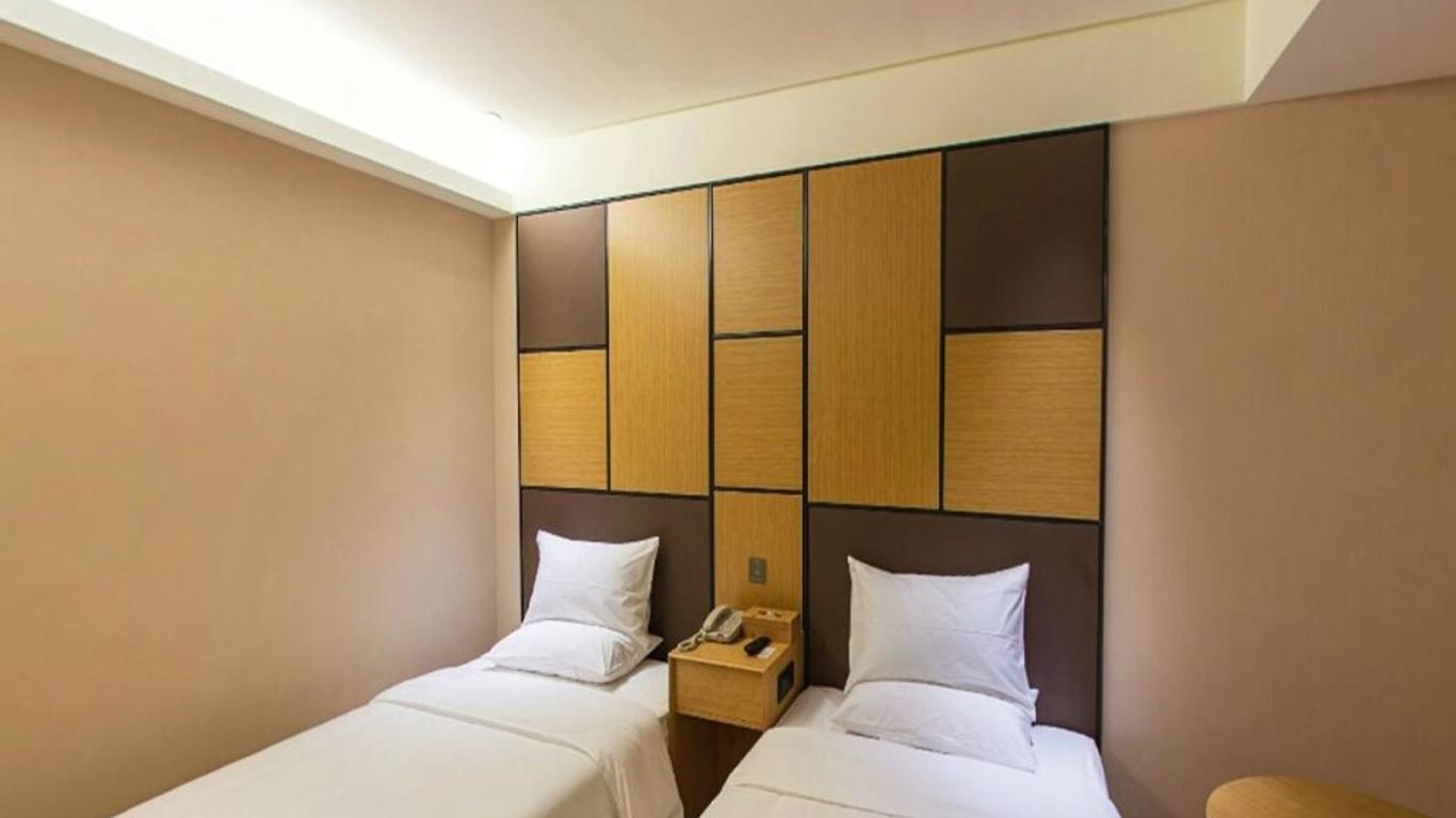 JI Hotel Shanghai Hongqiao Hongmei Road