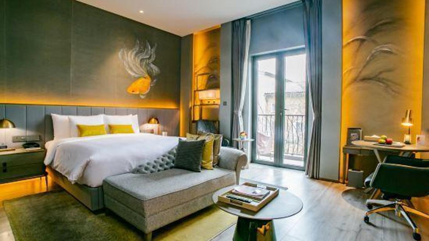 Luxehills Maison Albar Hotel