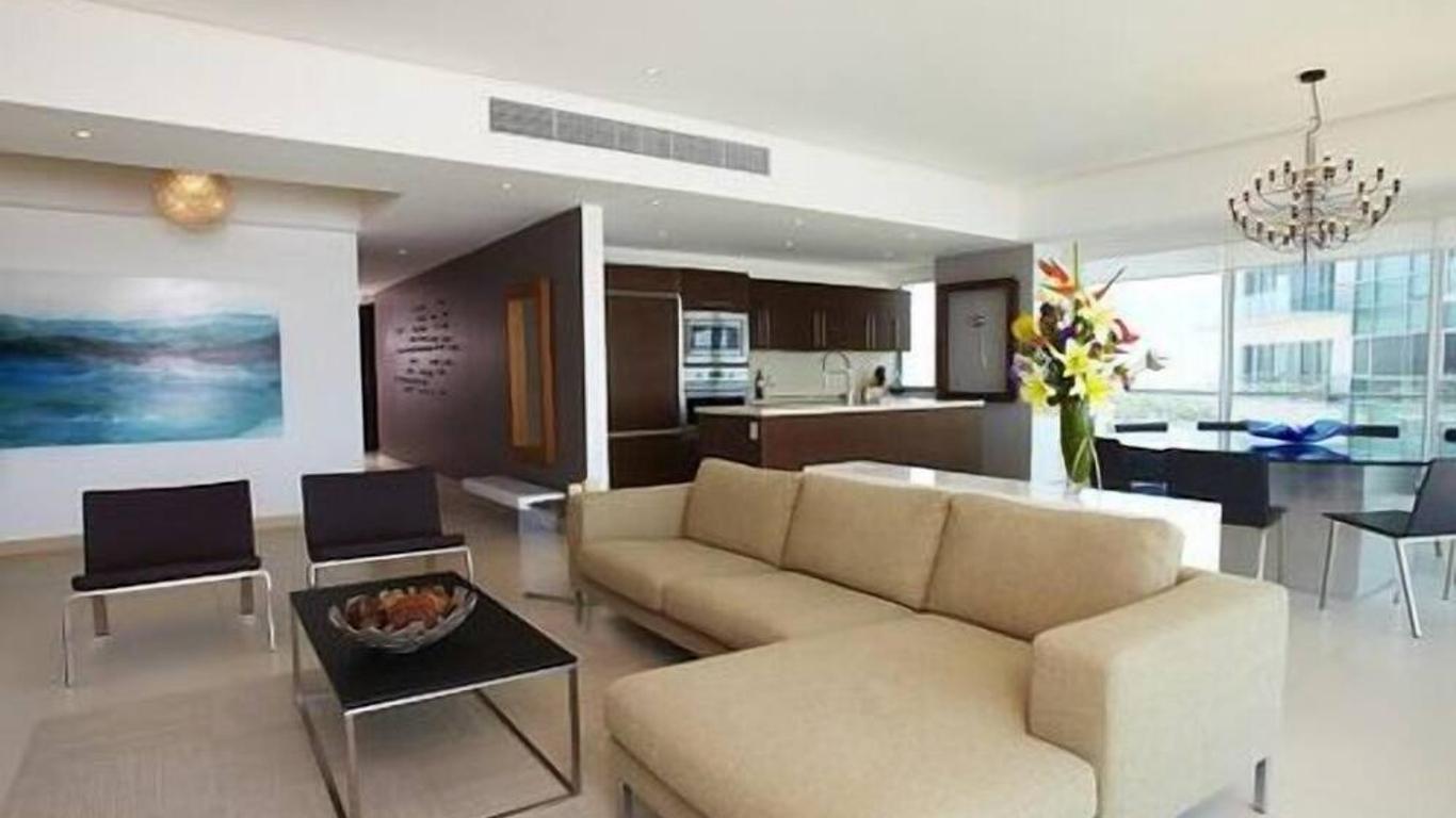Unlimited Luxury Villas - Icon Vallarta Condo