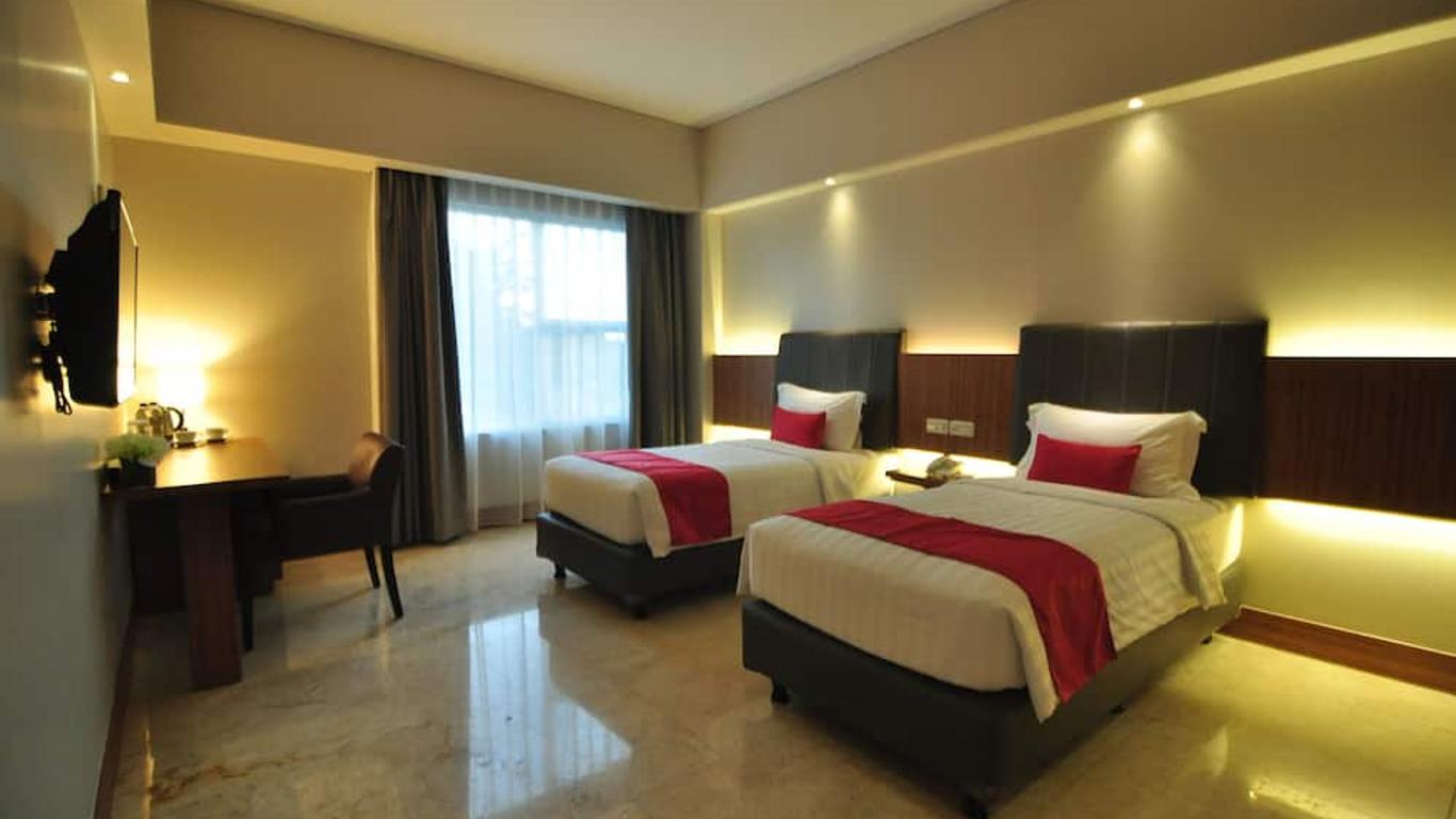 Demelia Hotel