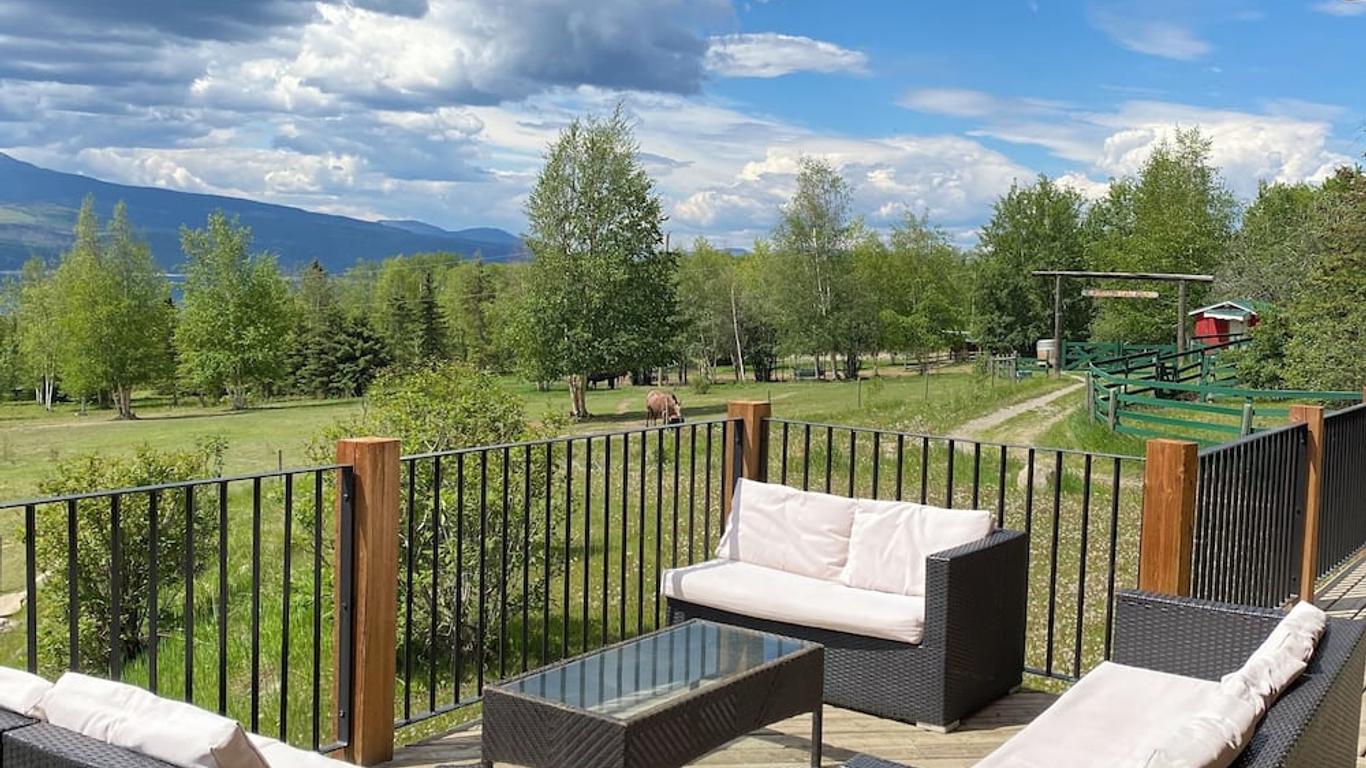 Williston Lake Resort