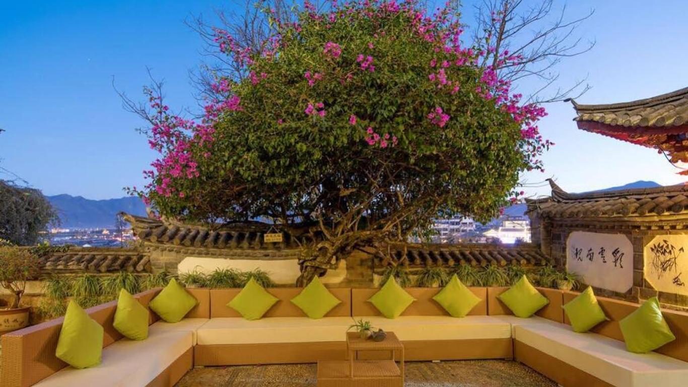 Lijiang Guangbi Garden Inn