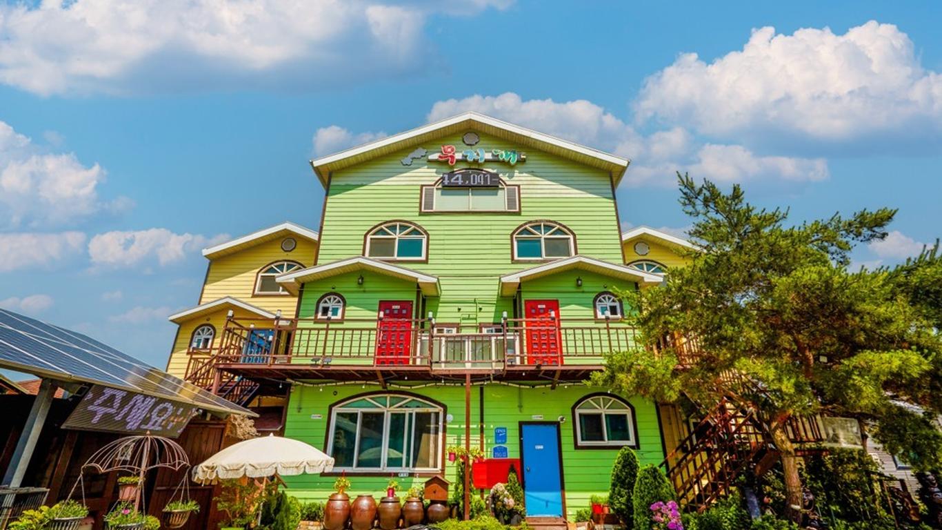 Taean Rainbow Pension