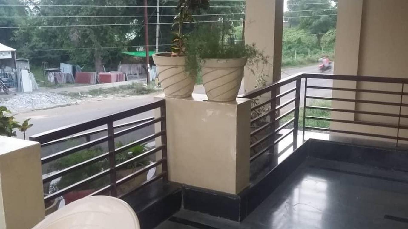 Hotel Devarshi