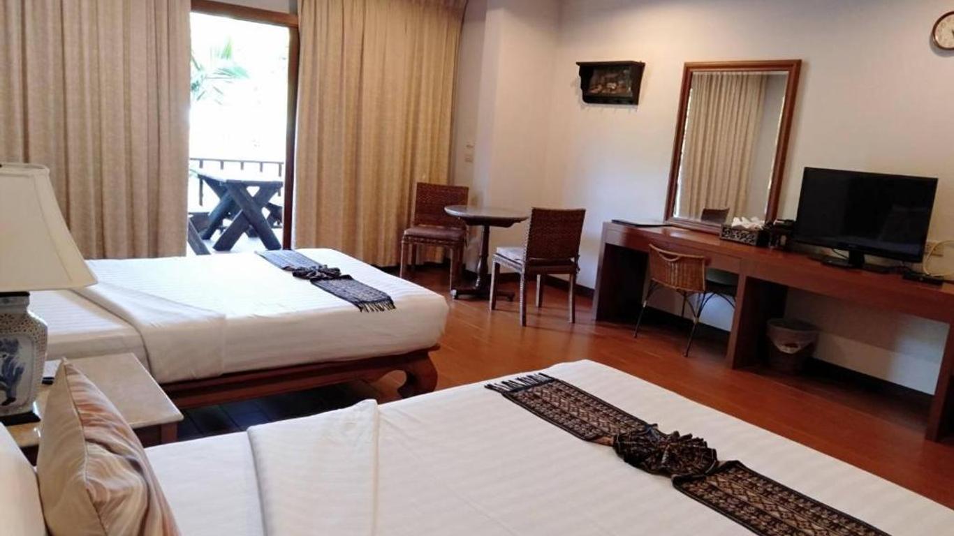 Sailom Resort Bangsaphan