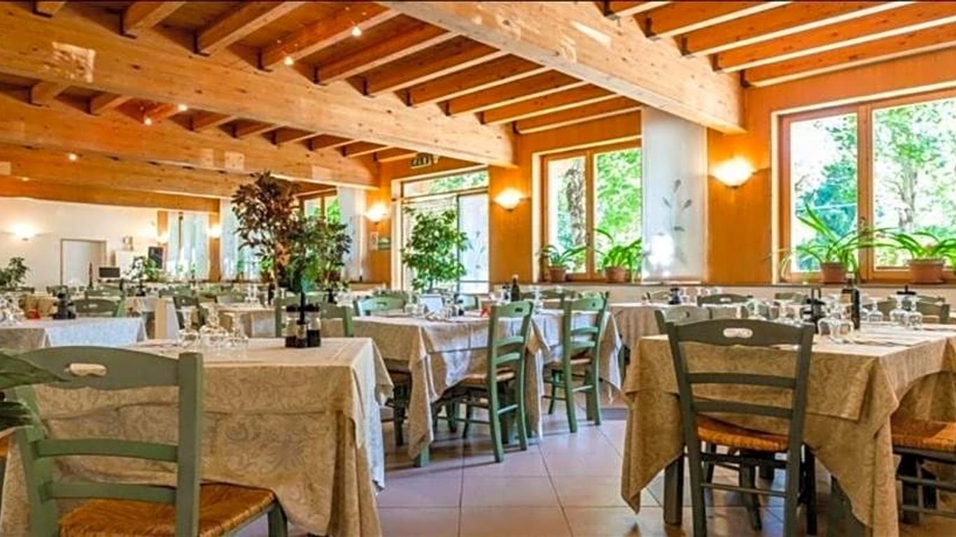 Albergo Ristorante Il Laghetto