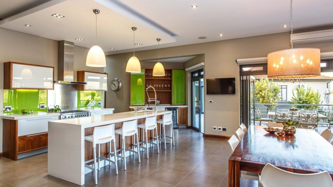 Sonas Boutique Hotel