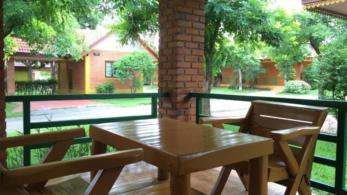 Chomdao Hotel & Resort