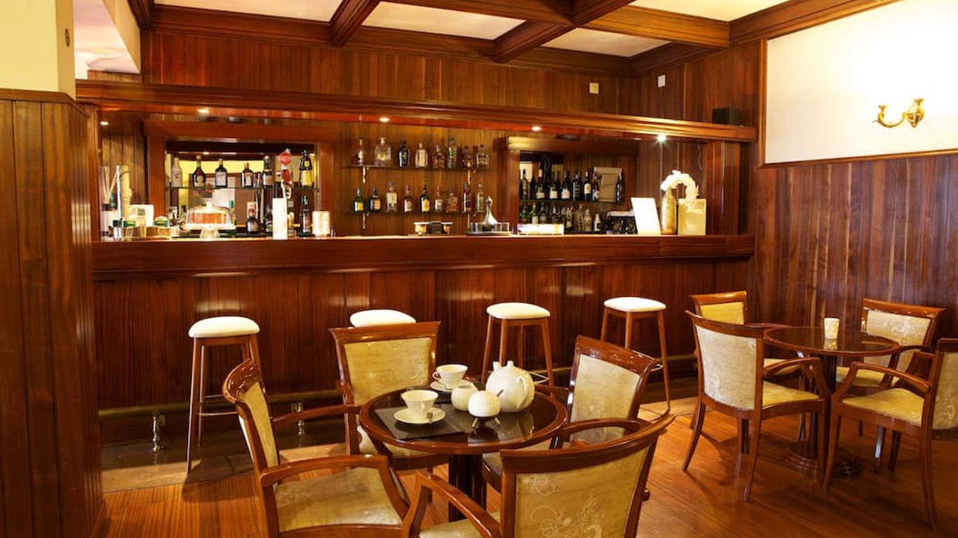 Hotel Sj