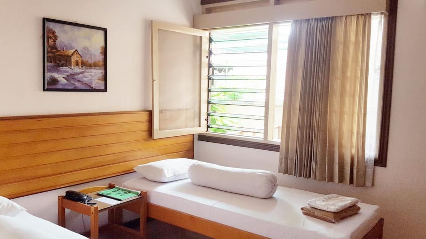 Pondok Asri Family Guest House Syariah Redpartner