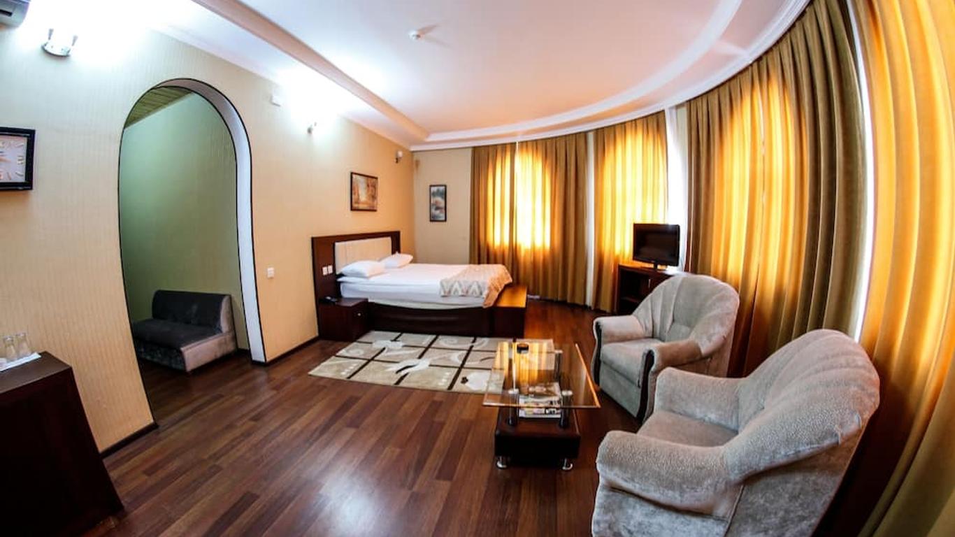 Vilesh Palace Hotel