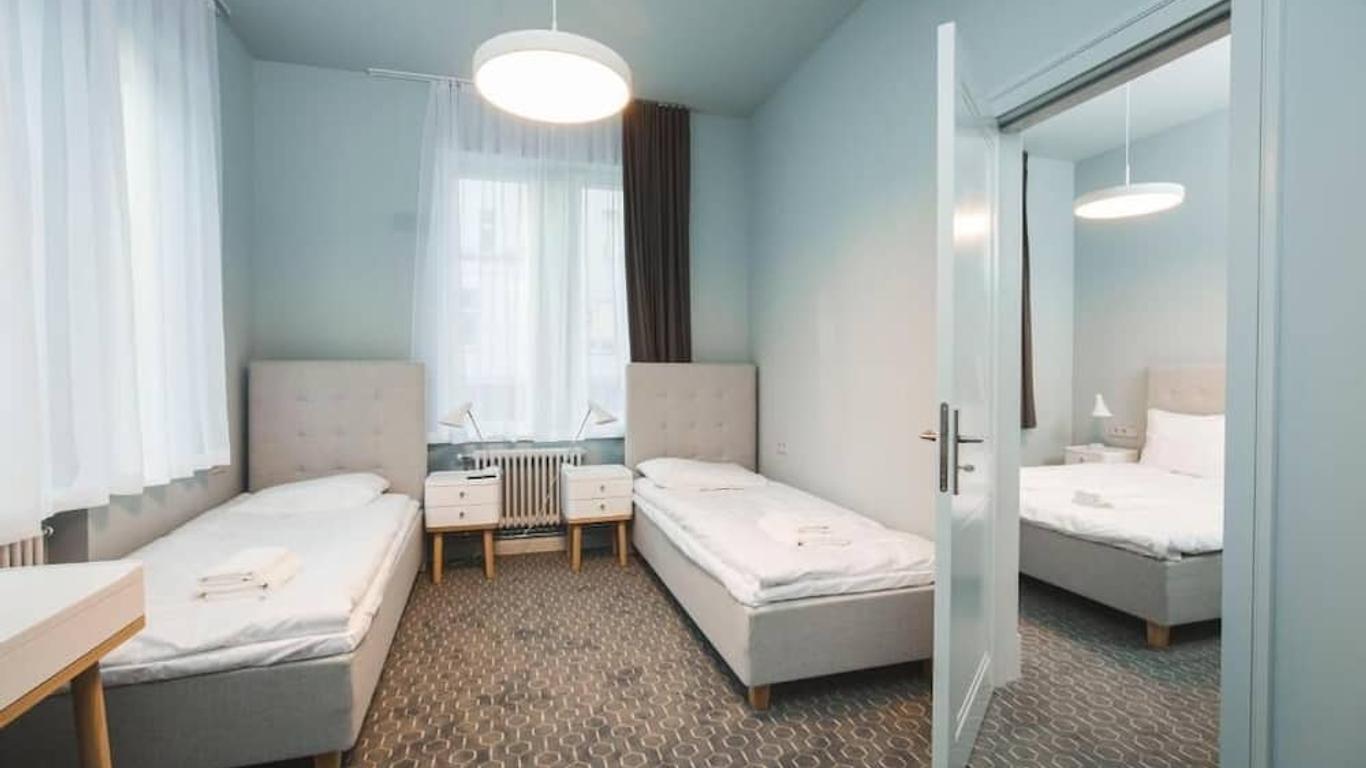 Roze Park Rooms