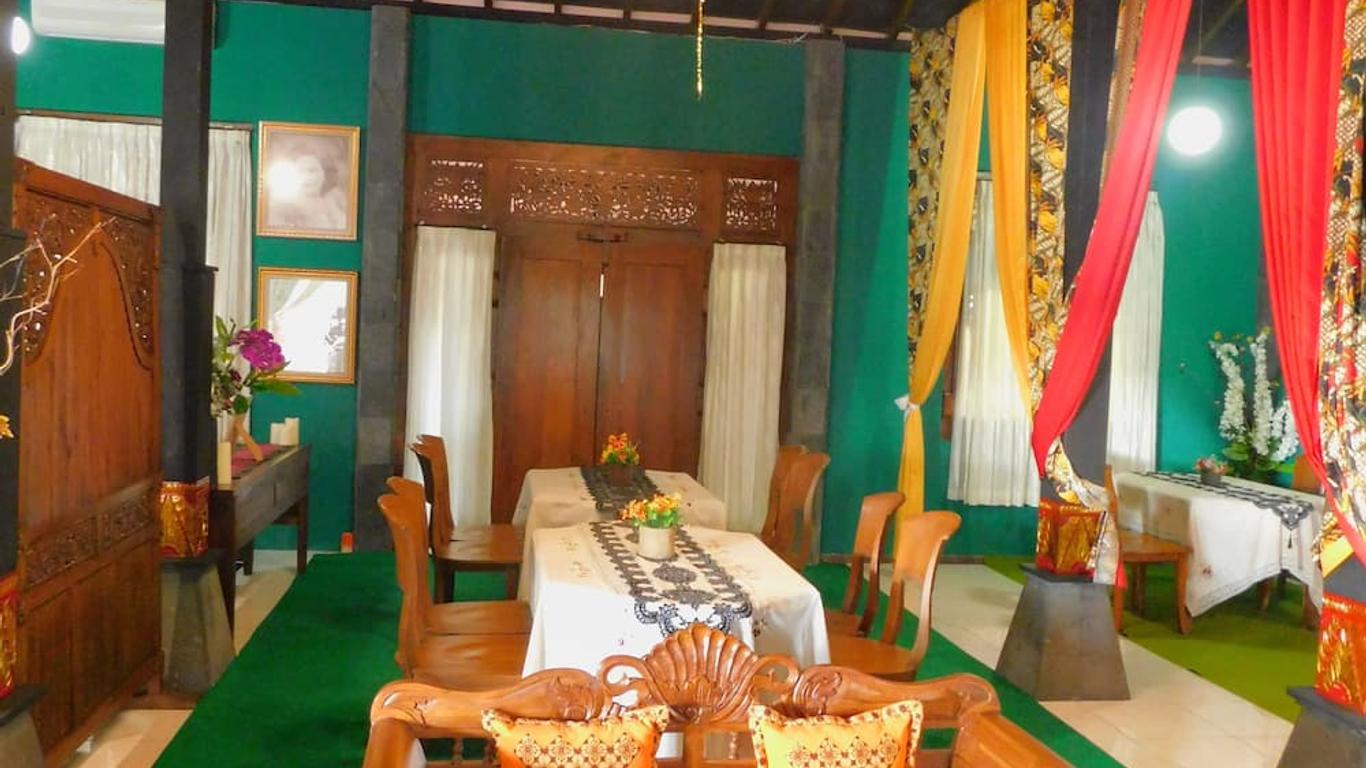 Seven Trumpets Guesthouse