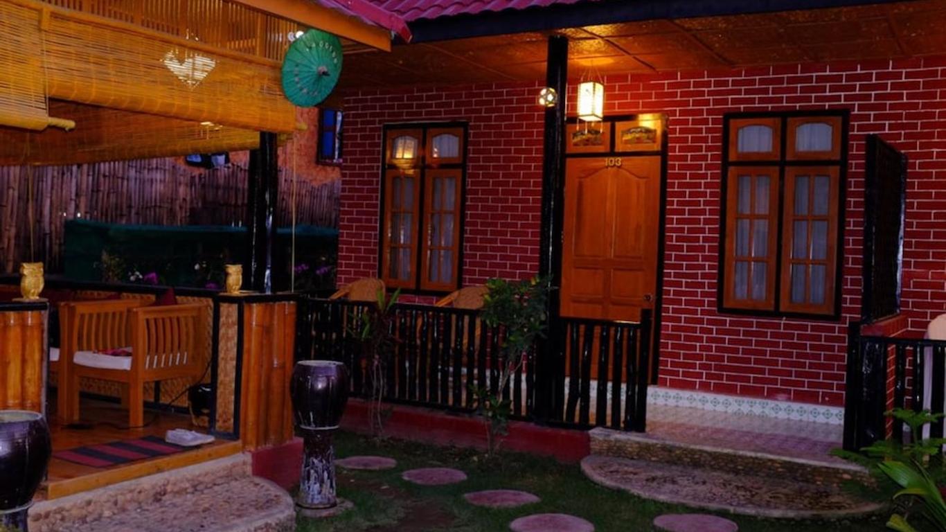 Palace Nyaung Shwe Guest House