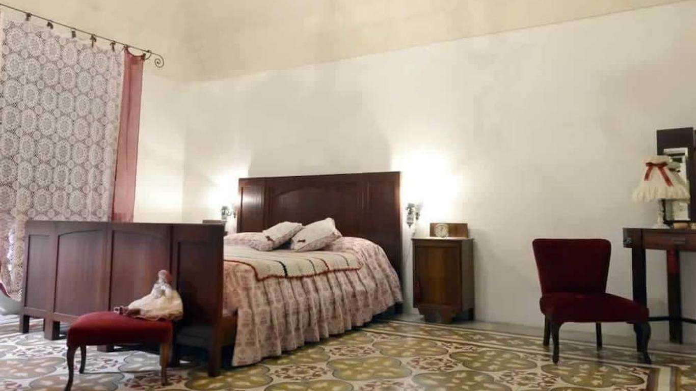 Novecento Room and Breakfast Puglia