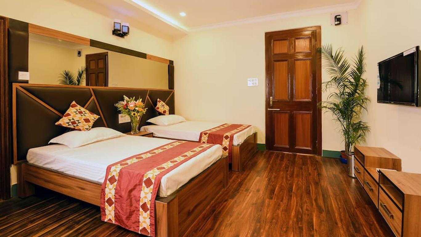 Oyo 6760 Chowdhury Estate Premium