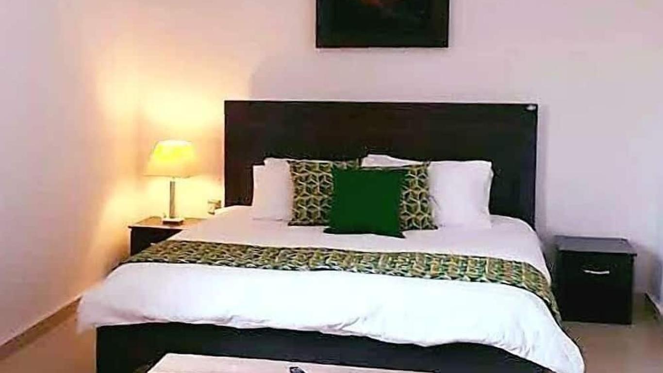 Ironhouse Guest Suites