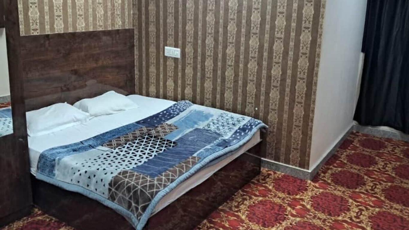 Hotel Rudransh