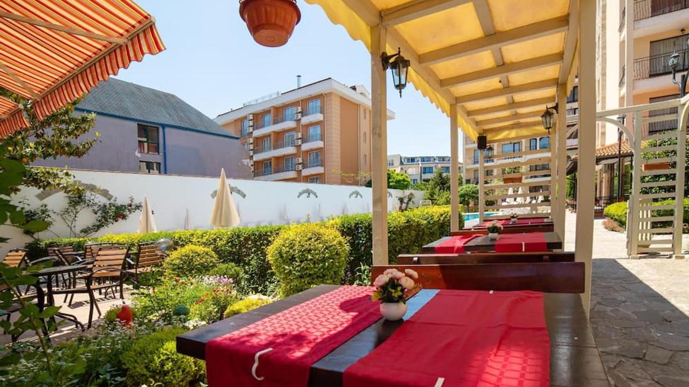 Aparthotel Rose Village