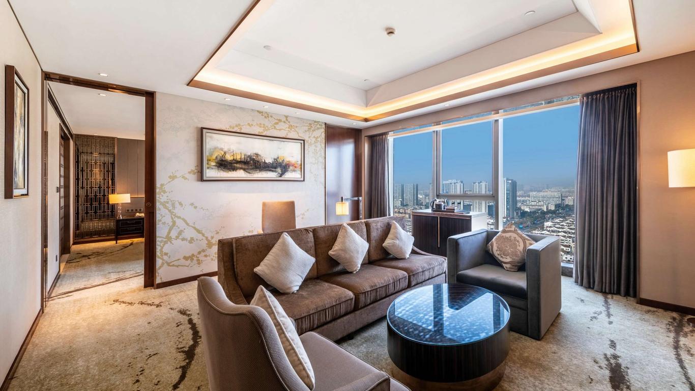 Yancheng Golden Eagle Fashion Hotel