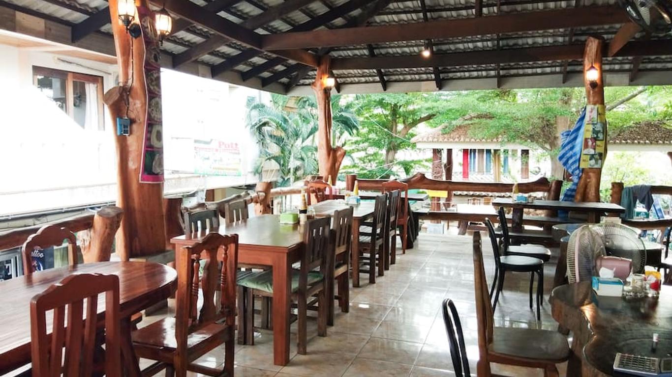 Pott Guesthouse