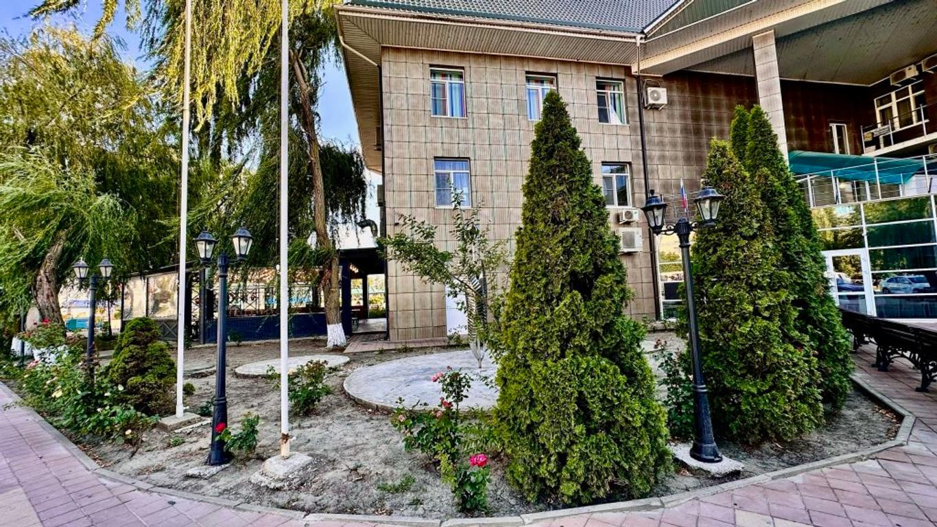 Park Hotel Uyut